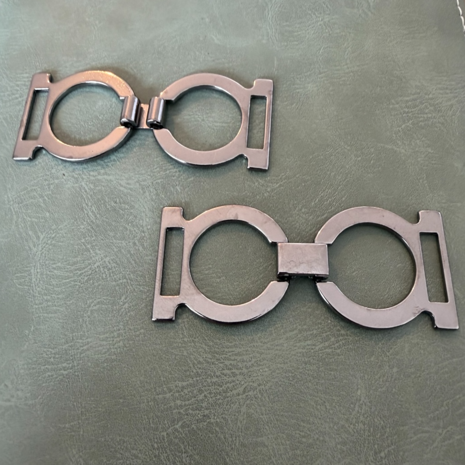 Метална катарама Е-2165 Gun Metal 1.5 см – Уникална форма за дрехи, бански и обувки Катарами