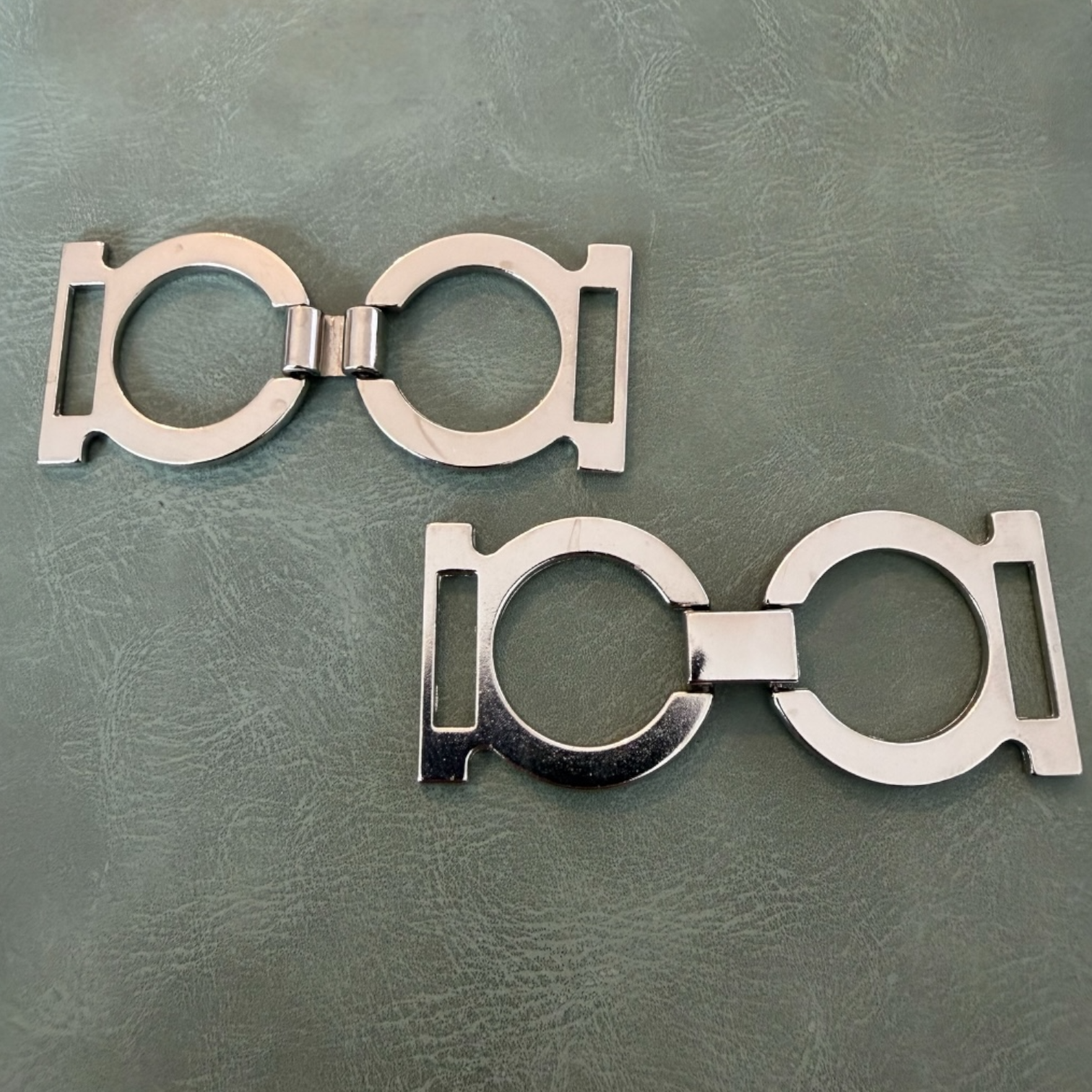 Метална катарама Е-2165 Сребриста 1.5 см – Уникална форма за дрехи, бански и обувки Катарами