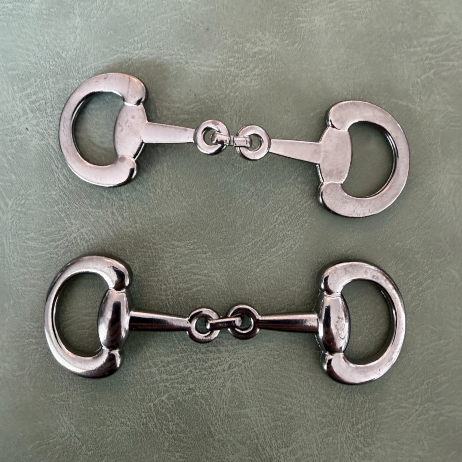 Метална катарама Е-2257 Gun Metal 1.5 см – Уникална форма за дрехи, бански и обувки Катарами